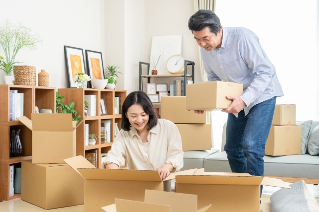 高齢者の引っ越し。必要な手続きと注意点