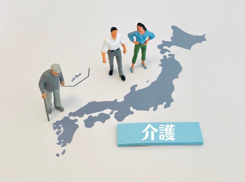 離れて暮らす高齢の親の変化にどう気づく？見逃したくないサインと家族ができること